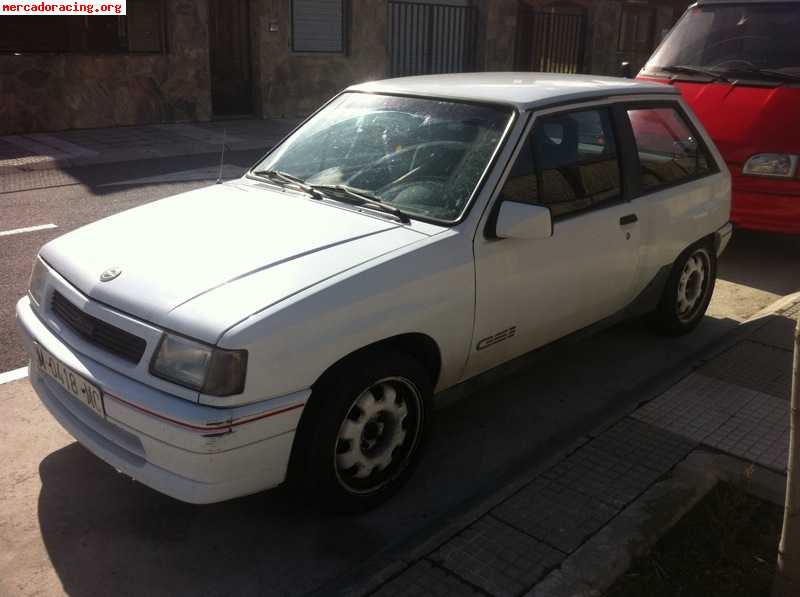 Corsa gsi 700€