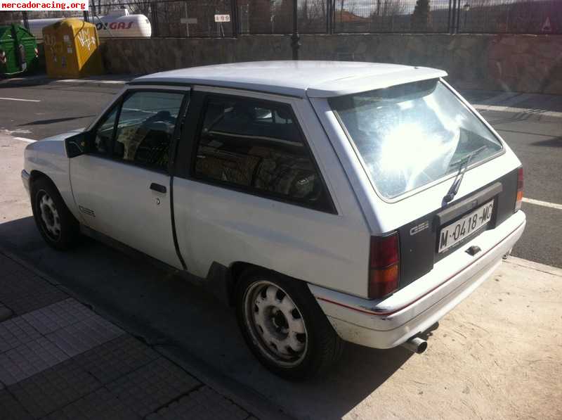 Corsa gsi 700€