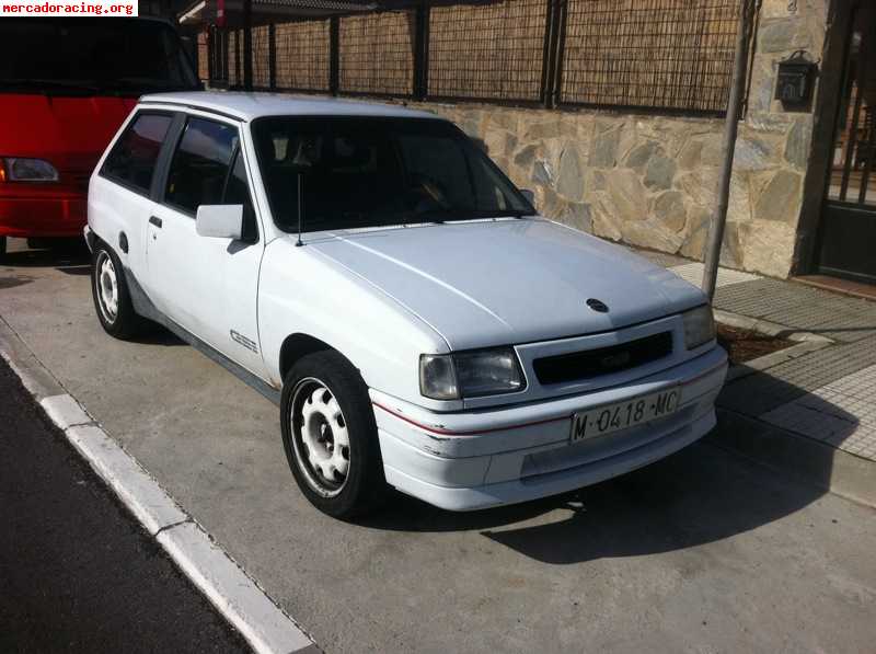 Corsa gsi 700€