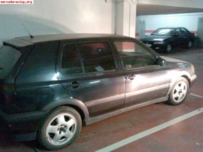 Se vende o se cambia golf vr6