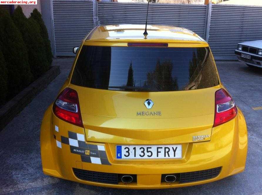 R26 con kit de carroceria, ll 20  y muchisimos extras