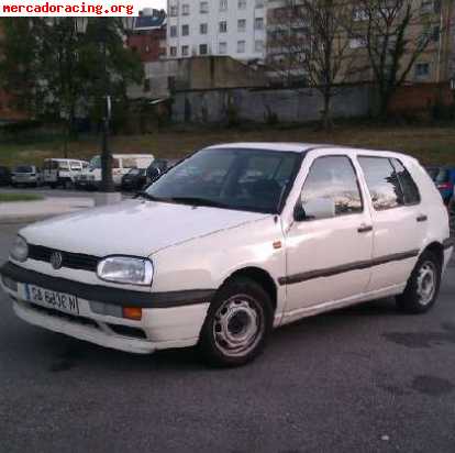 Se vende golf 1.8 90cv blanco serie 3