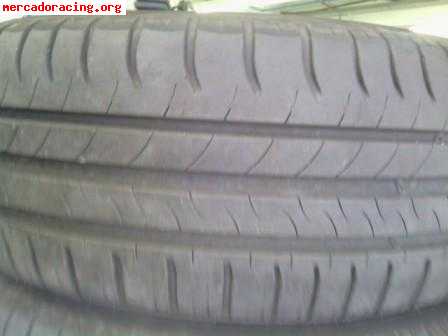 4 michelin energy 205/60/15 v 100€