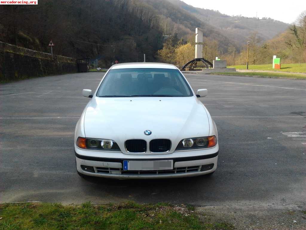 Se vende o se cambia bmw 525 tds