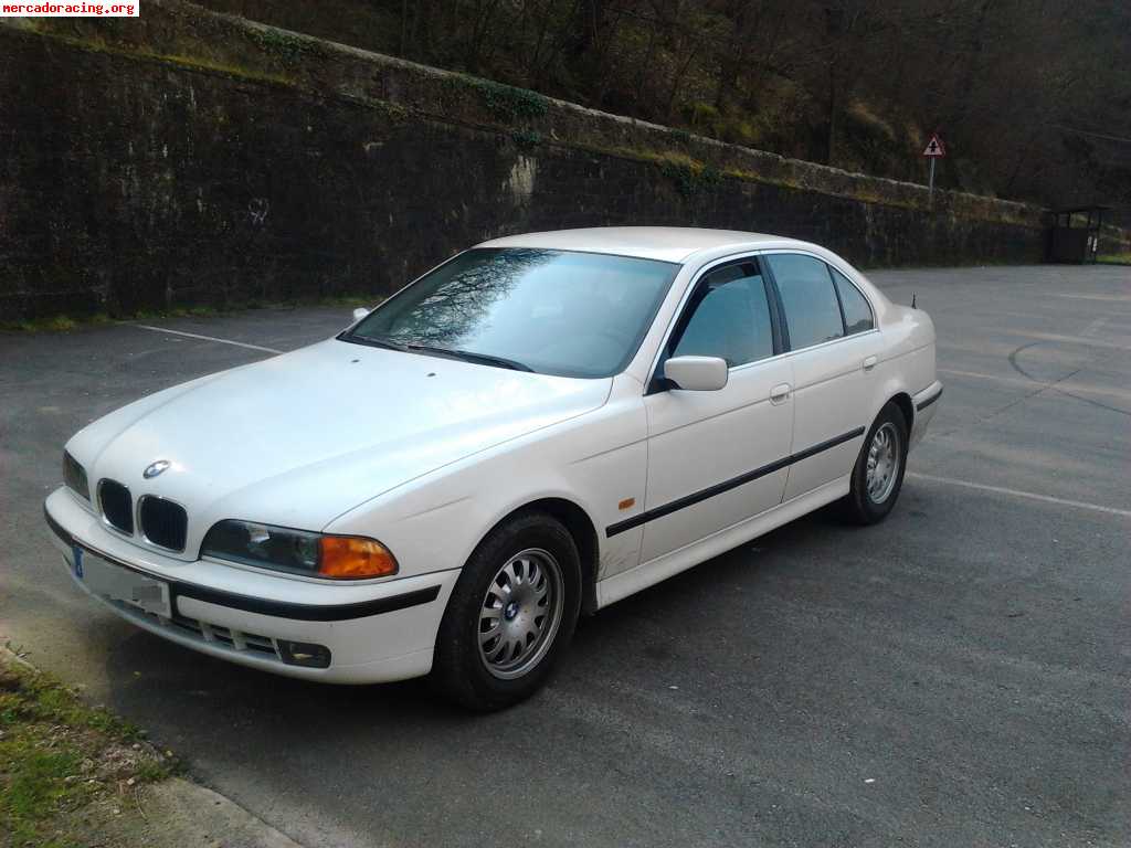 Se vende o se cambia bmw 525 tds