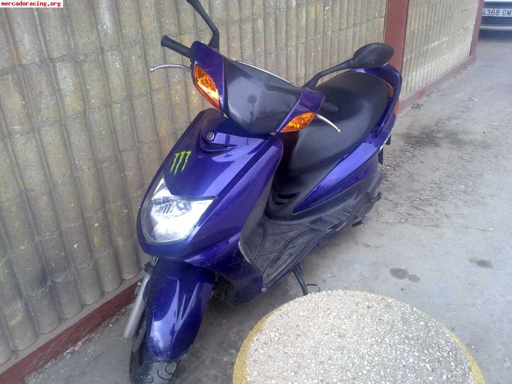 Escuter 125cc 4t 900euros