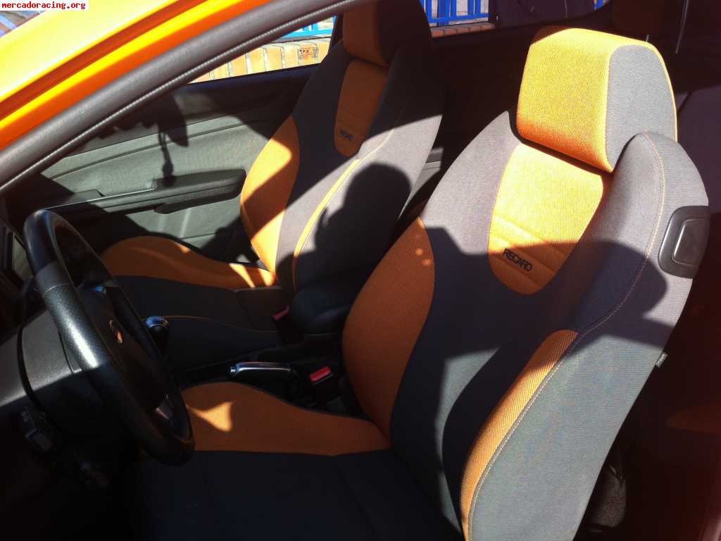 Vendo o cambio focus st del 2006(se escuchan ofertas)