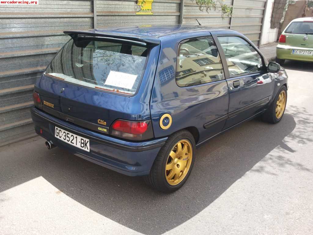 Renault clio williams .