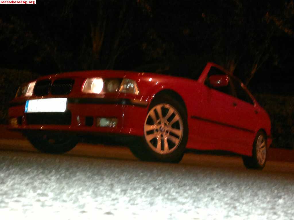 Bmw 318i se vende o se cambia