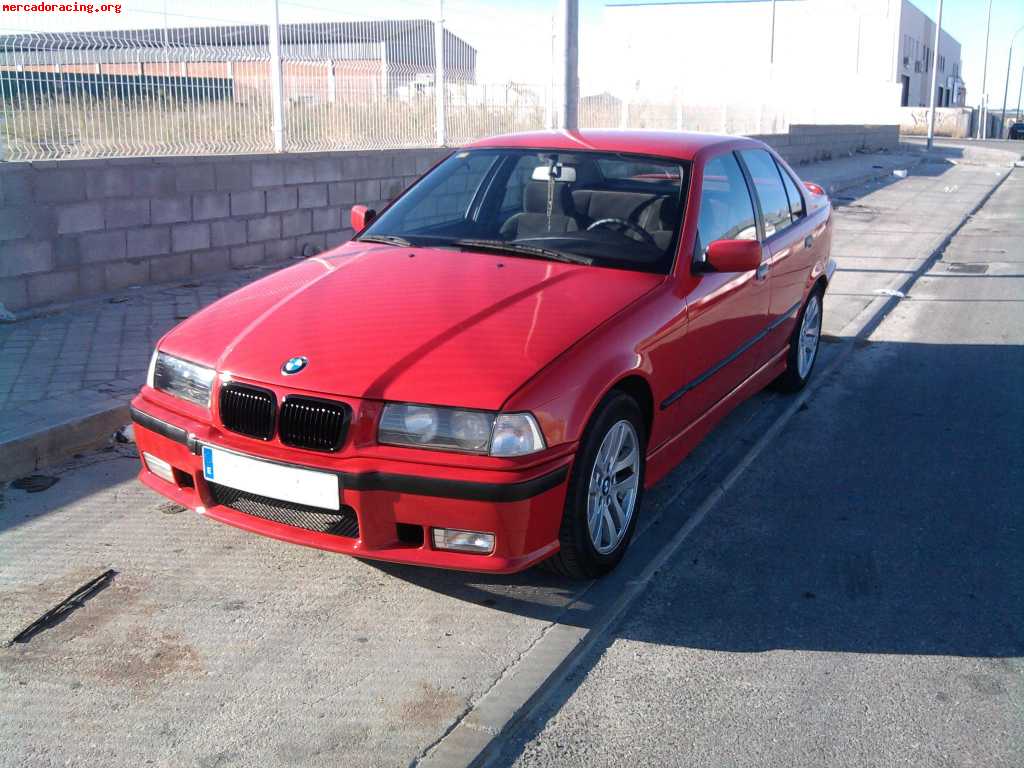 Bmw 318i se vende o se cambia