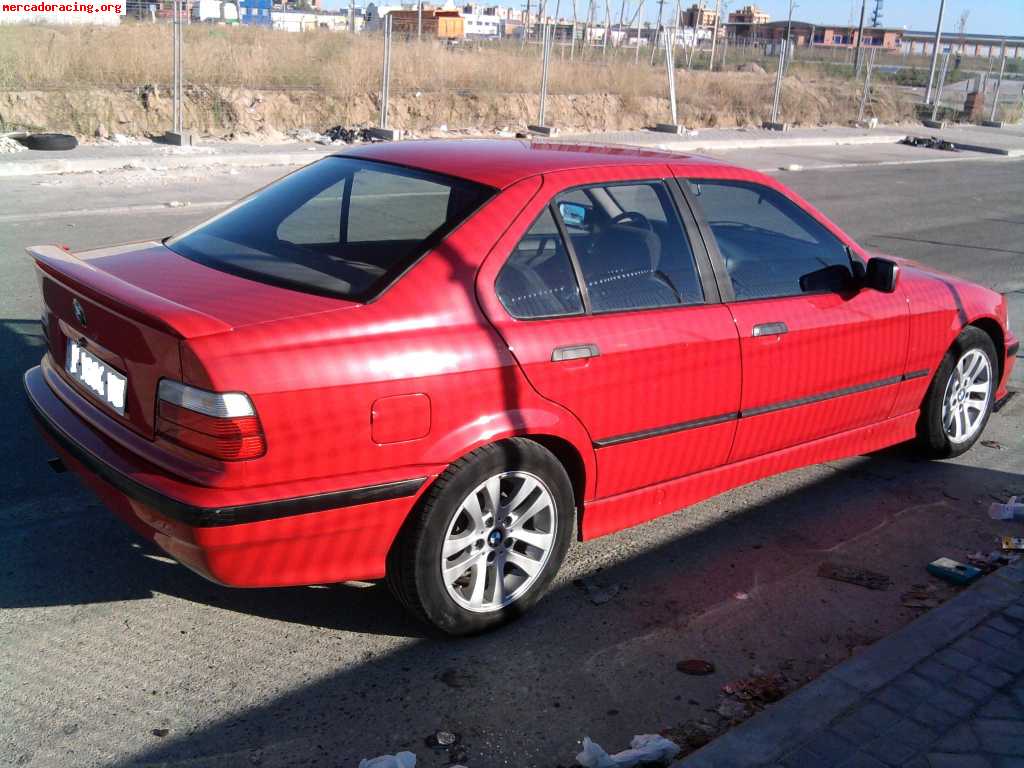 Bmw 318i se vende o se cambia