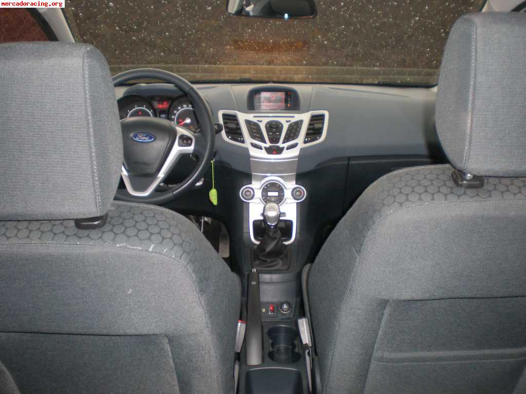 Se vende ford fiesta 1.6 120cv sport
