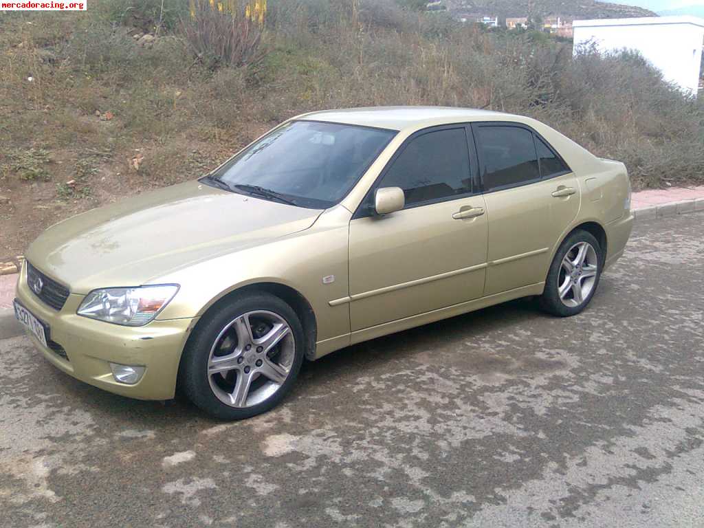 Lexus is 200 6 cilindros, 6 velocidades, 155cv ó cambio x gs