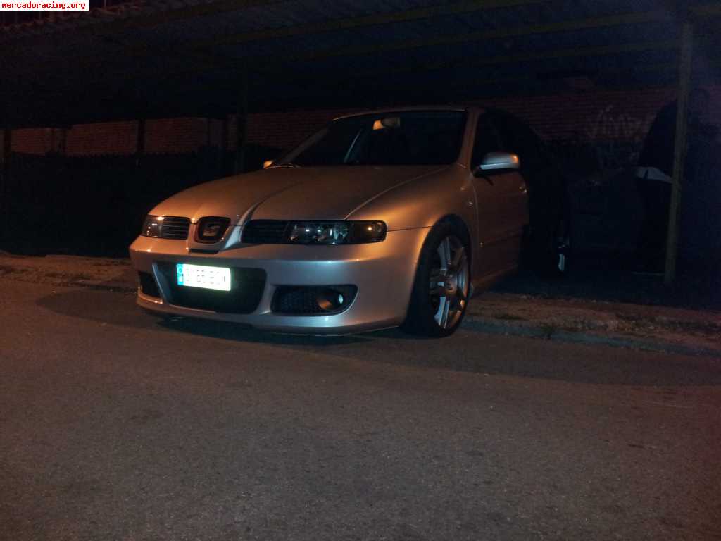 Se vende o cambia seat leon 1.8t