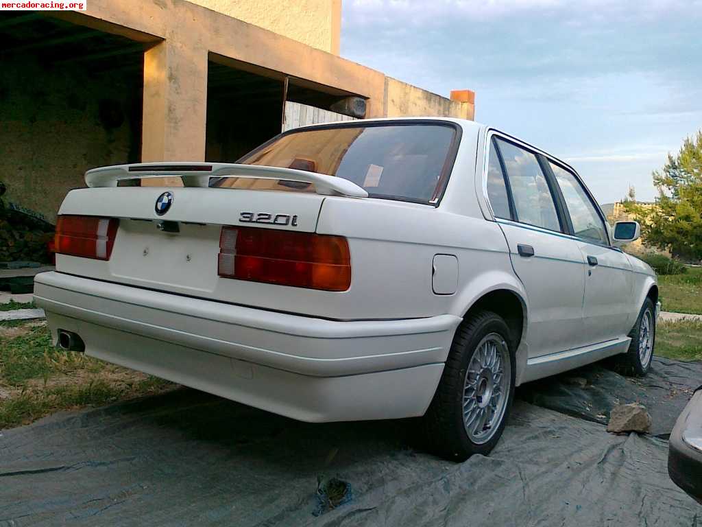 Se venden 320i y 318is 