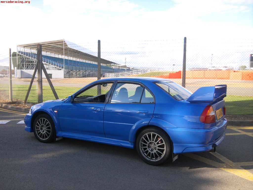 Mitsubishi lancer evolution vi volante a la derecha 6.999€