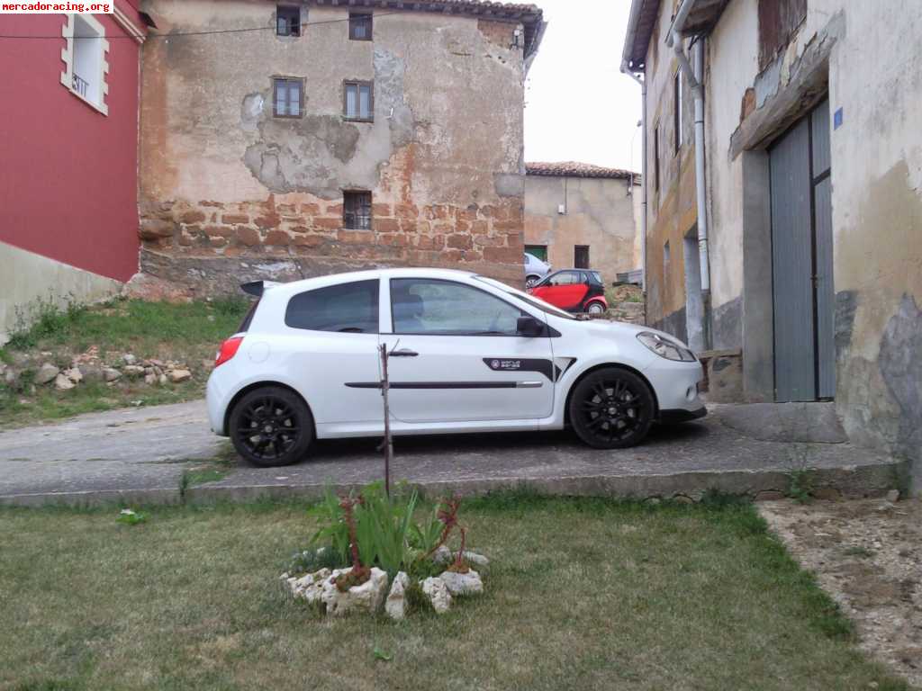 Clio sport access