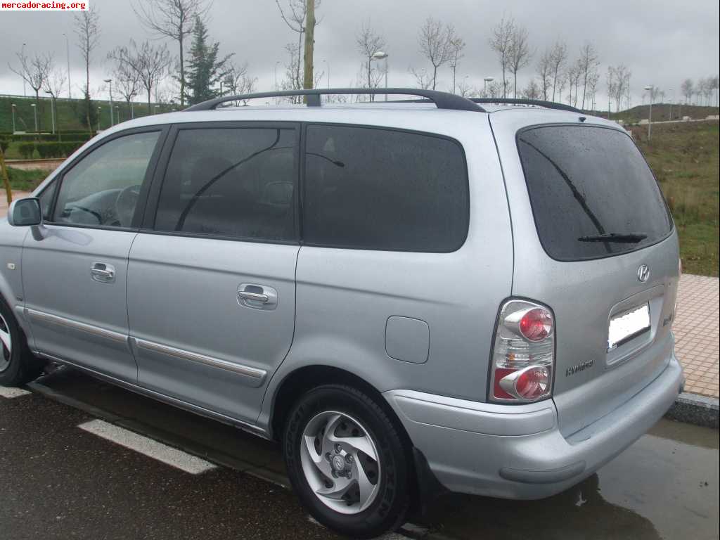 Hyundai trajet crdi  año 2005     4900e