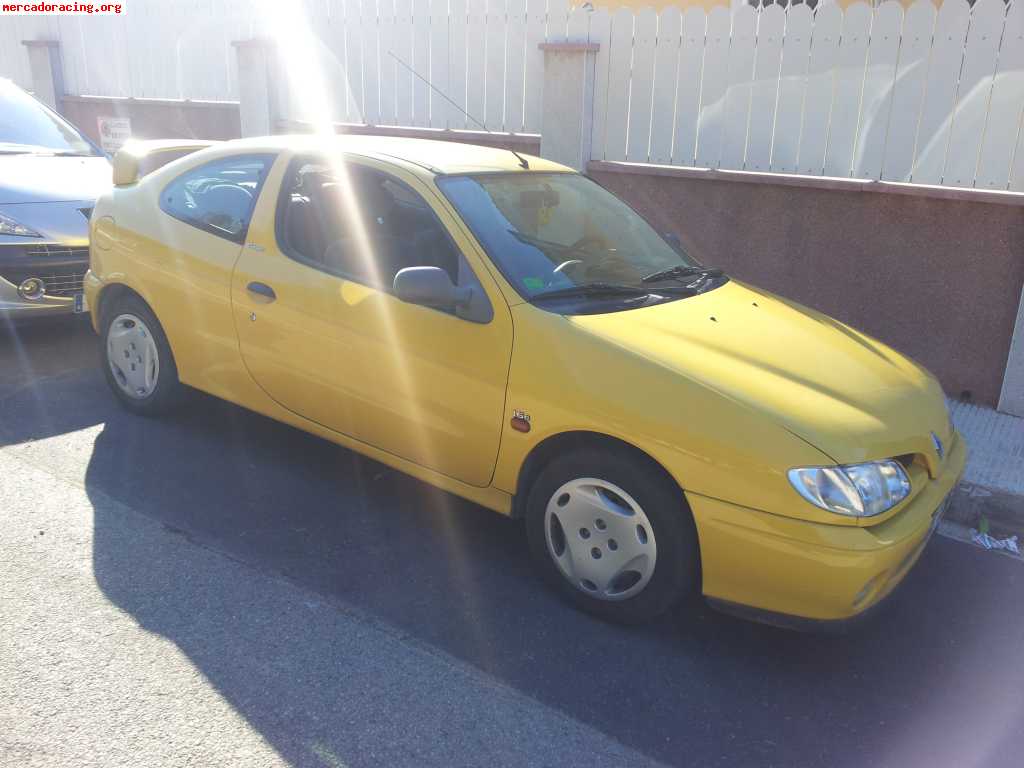 Se vende megane coupe 1.6e   1500 euros