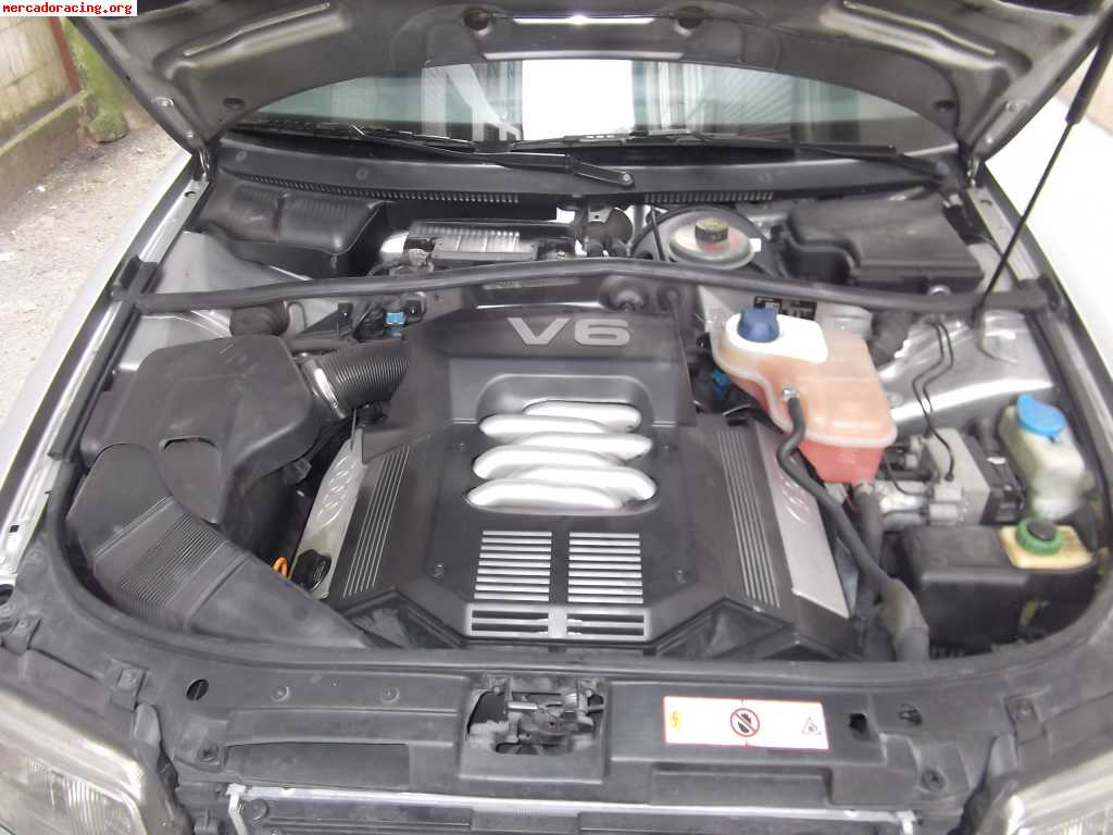 Audi a4   2.6 v6  gasolina perfecto de todo.