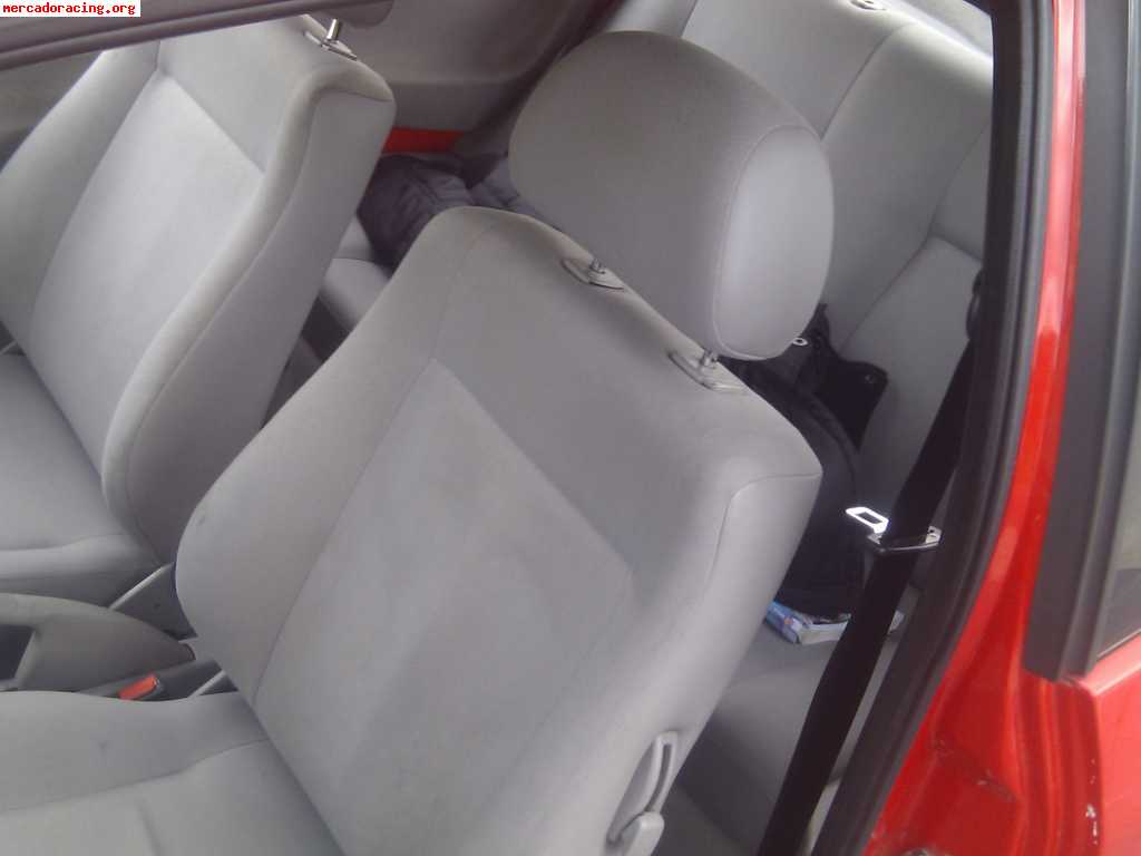 Seat arosa 1.0 año 00