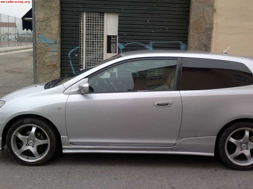 Se vende o se cambia honda civic 1.6 16v vtec 110cv sport!!!