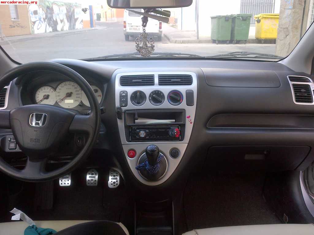 Se vende o se cambia honda civic 1.6 16v vtec 110cv sport!!!