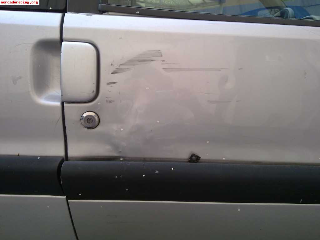 Se vende saxo 1.6i vts 3p 90cv