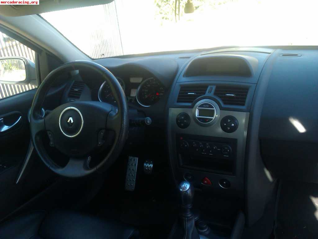 Se vende renault megane r26 230cv