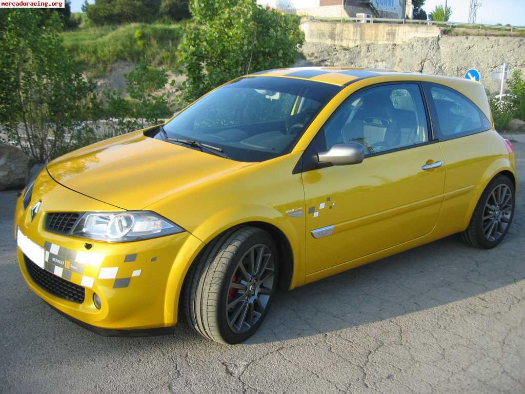 Renault megane f1 team r26