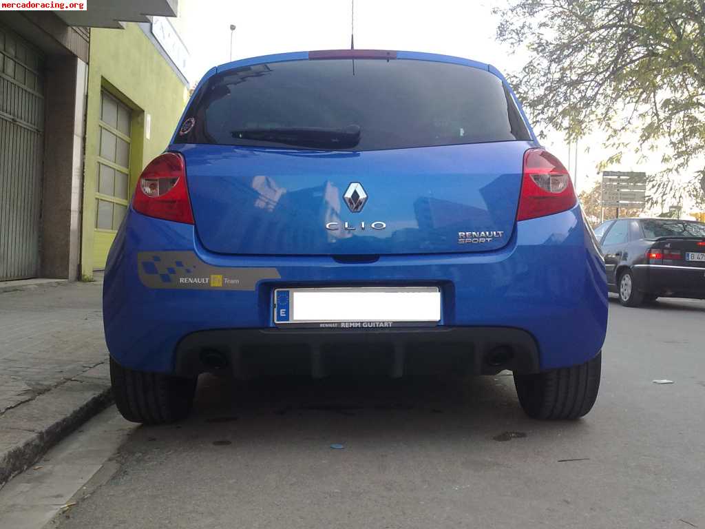 Clio sport f1 team r27
