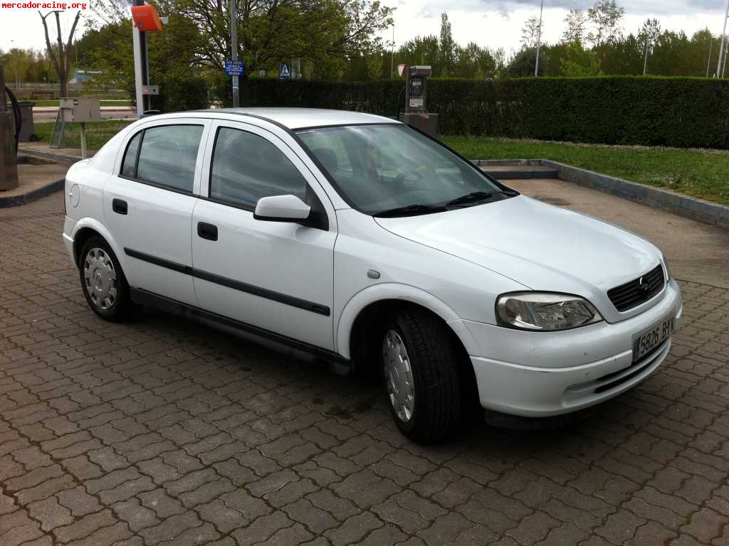 Opel astra 1.6 del 2002