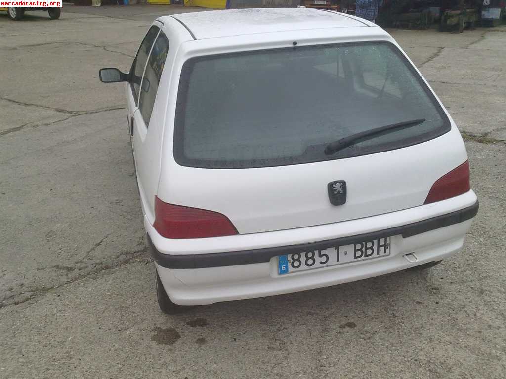 Se vende peugeot 106 max