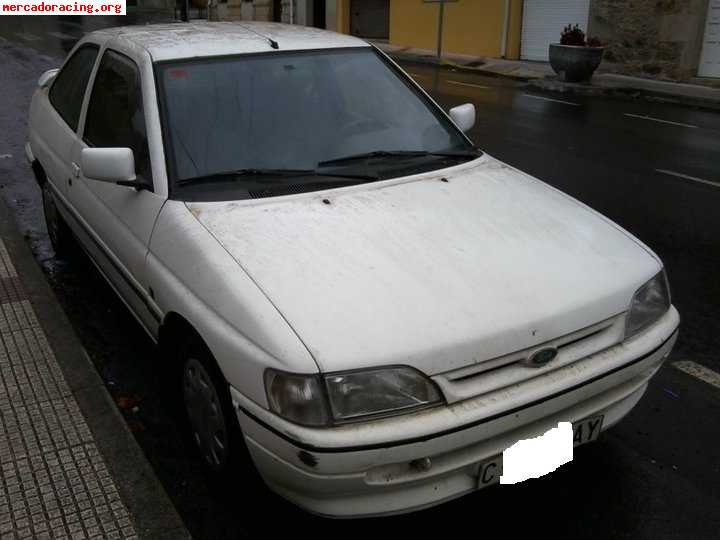 Se vende ford escort 1.6i efi