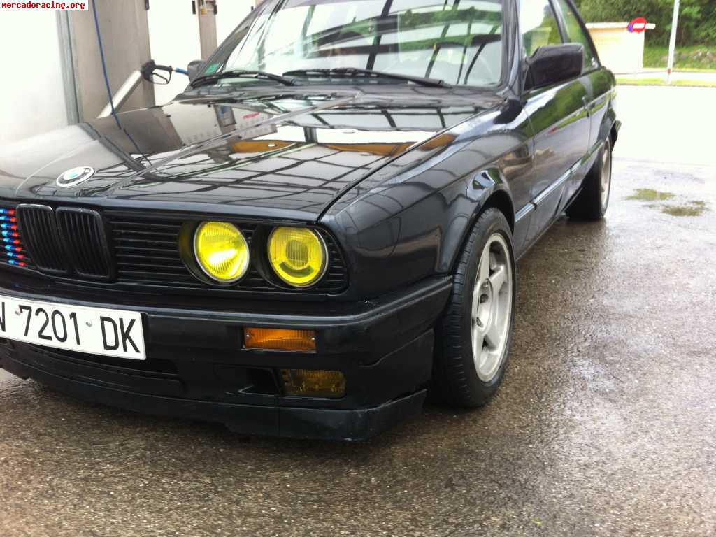 318 is e30