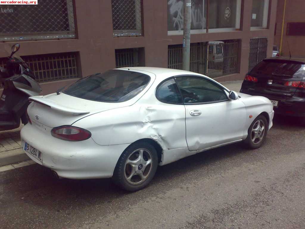 Venta hyundai coupe 2.0 dhoc 16v 138cv. 500 €