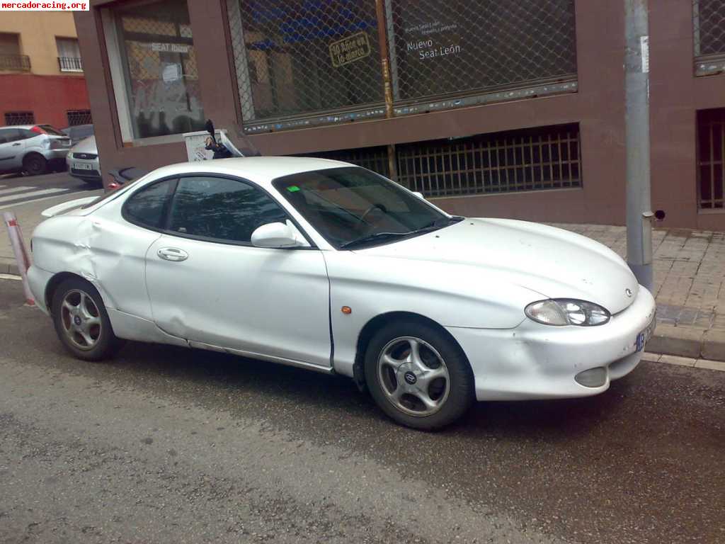 Venta hyundai coupe 2.0 dhoc 16v 138cv. 500 €