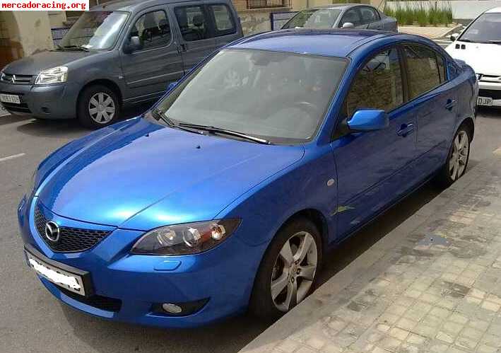 Mazda 3 sport azul electrico 61000km nuevo precio