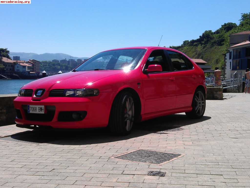 Leon cupra r  8000 