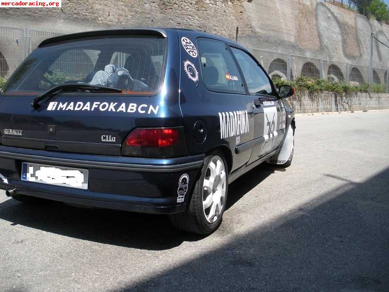 Renault clio 1.8 16v (barcelona)