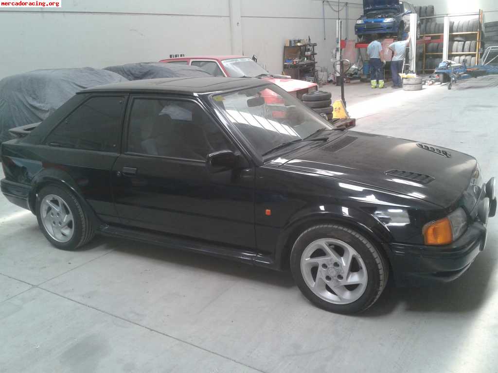 Se vende ford escort rs turbo