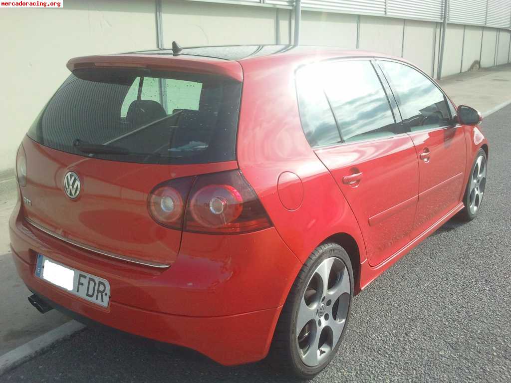 Se vende vw golf v gti