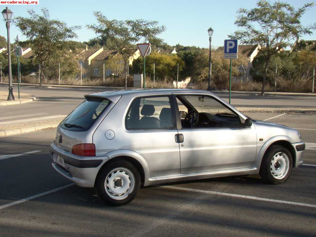 Peugeot 106 sportpack con avería; 450€