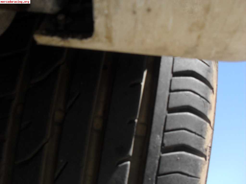 Vendo r19 16v f2 para restaurar o piezas