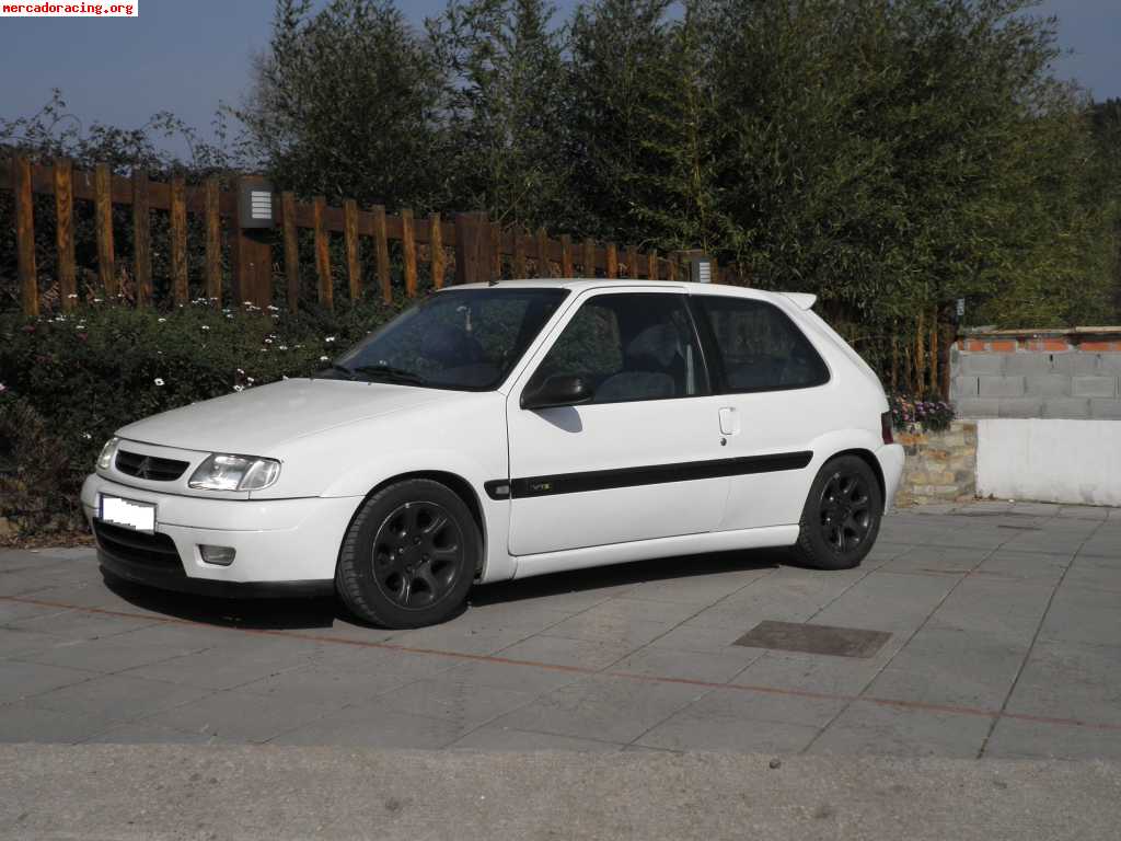 Se vende saxo vts 16v