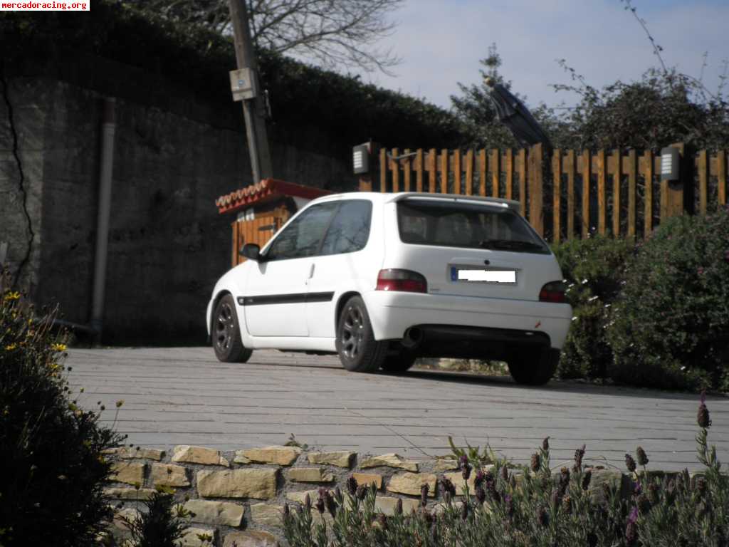 Se vende saxo vts 16v