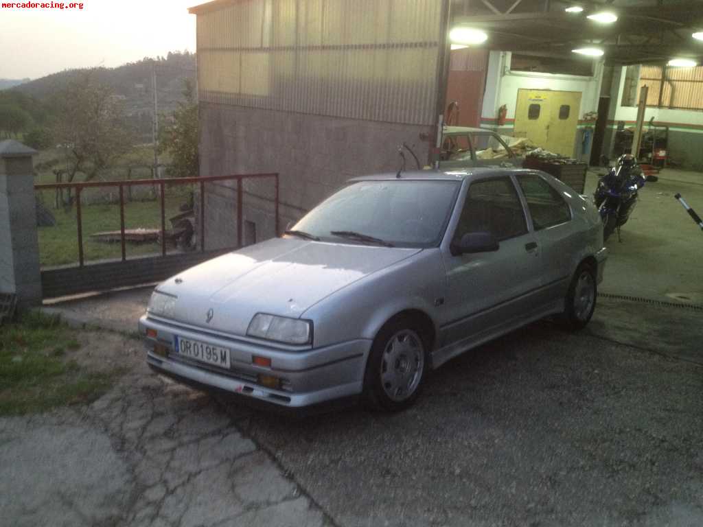 Renault  19 16v   2x1!!!