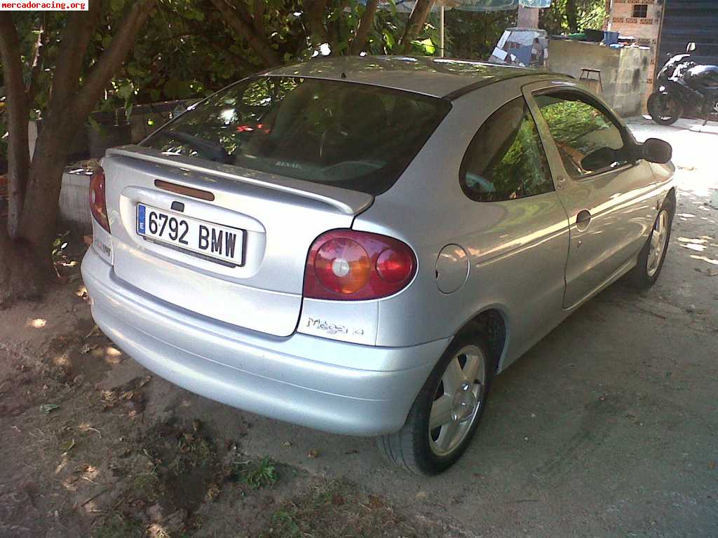 Megane coupe 2001