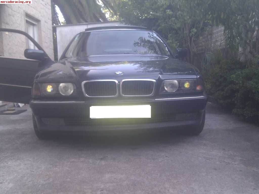 Se vende bmw e38 740i