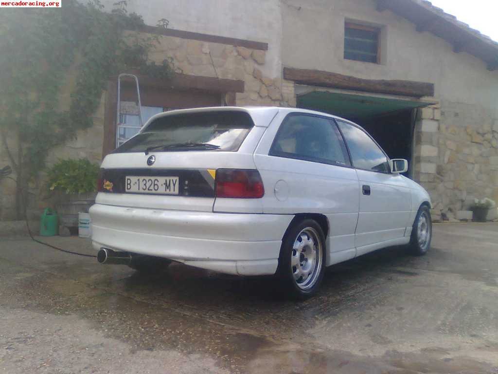 Se cambia opel astra gsi 8v mucho recambio!!!!